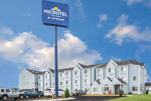 Microtel Inn & Suites Lincoln - main image