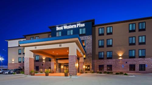 Best Western Plus Lincoln Inn & Suites - main image