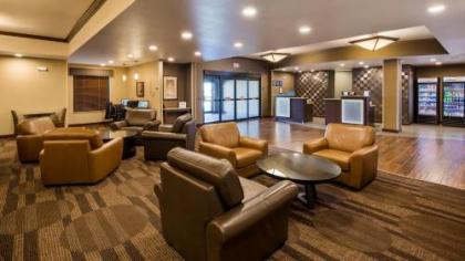 Best Western Plus Lincoln Inn & Suites - image 4