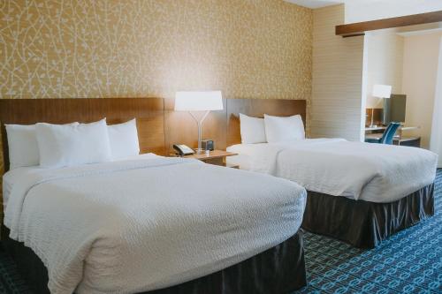 Fairfield Inn & Suites by Marriott Lincoln Airport - image 4