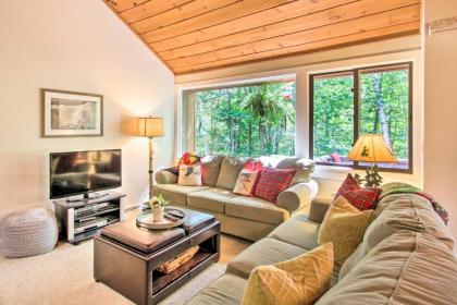 Lincoln Condo with Amenities and Shuttle to Loon! - image 1
