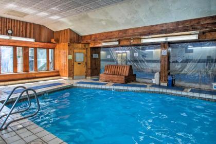 Lincoln Condo with Amenities and Shuttle to Loon! - image 11