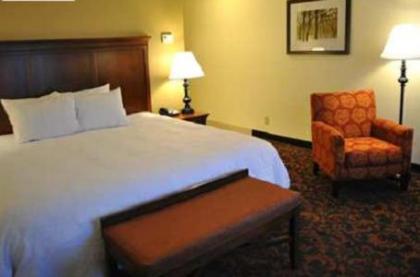 Hampton Inn Lincolnton - image 15