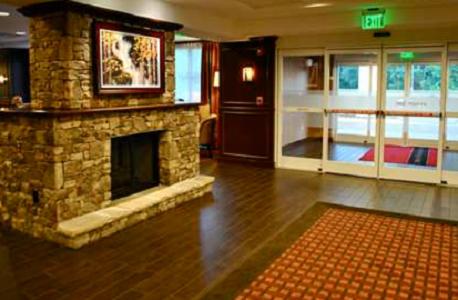 Hampton Inn Lincolnton - image 7