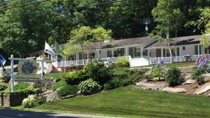 Mount Battie Inn - image 5