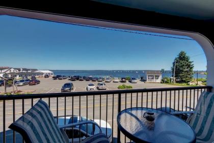 Lincolnville Studio with Ocean view Balcony Lincolnville Maine