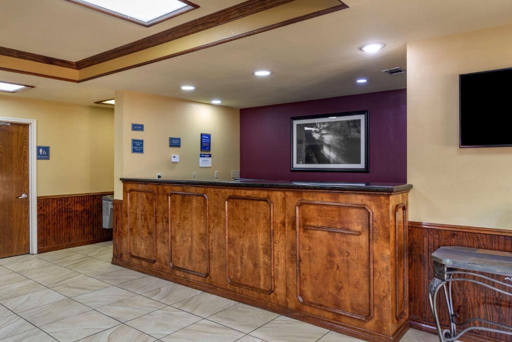 Best Western Lindale Inn - image 6