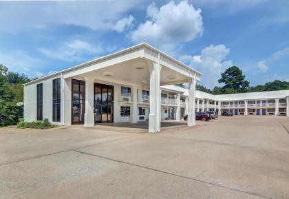 Motel 6-Lindale TX - image 10