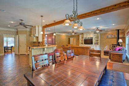 Large Stallion Lake Ranch Home with Patio on 4 Acres - image 15