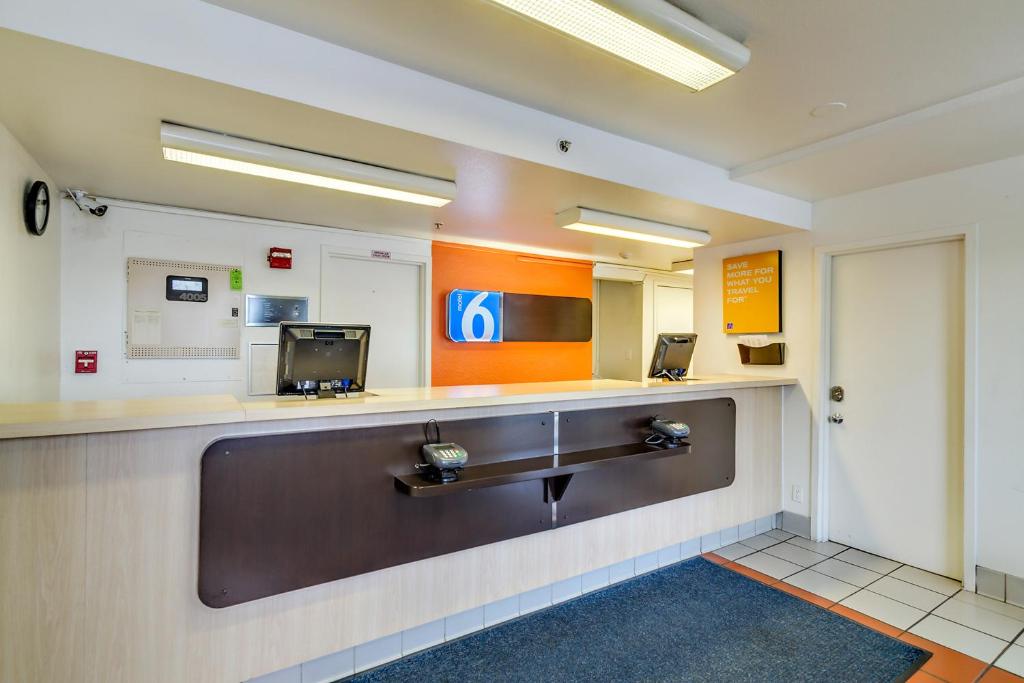 Motel 6-Linthicum Heights MD - BWI Airport - image 7