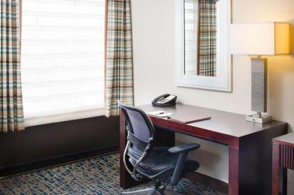 DoubleTree by Hilton Baltimore - BWI Airport - image 9