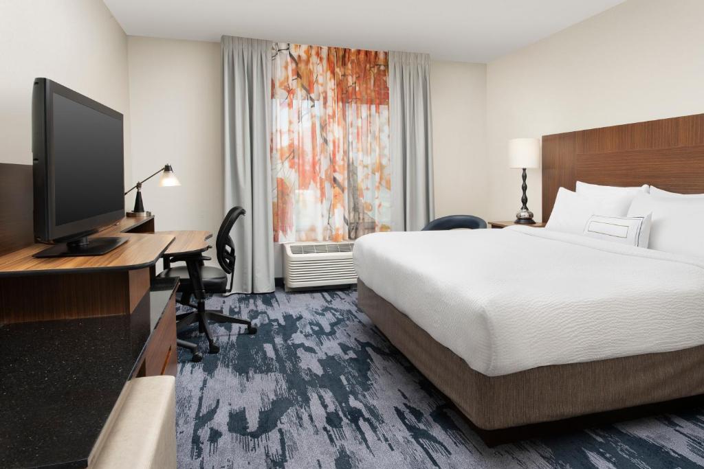 Fairfield Inn & Suites Baltimore BWI Airport - image 4