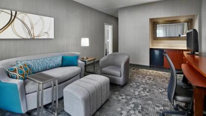 Courtyard By Marriott Baltimore BWI Airport - image 4