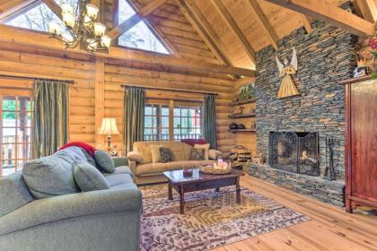 Superb Linville Mountain Cabin with Wraparound Decks! - image 12