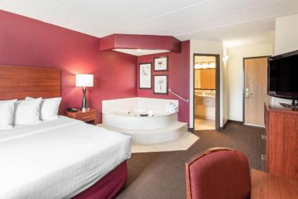 SureStay Plus Hotel by Best Western Litchfield - image 14