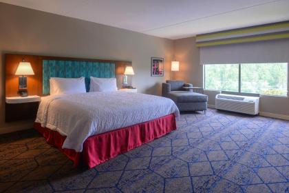 Hampton Inn & Suites Atlanta-Six Flags - image 3