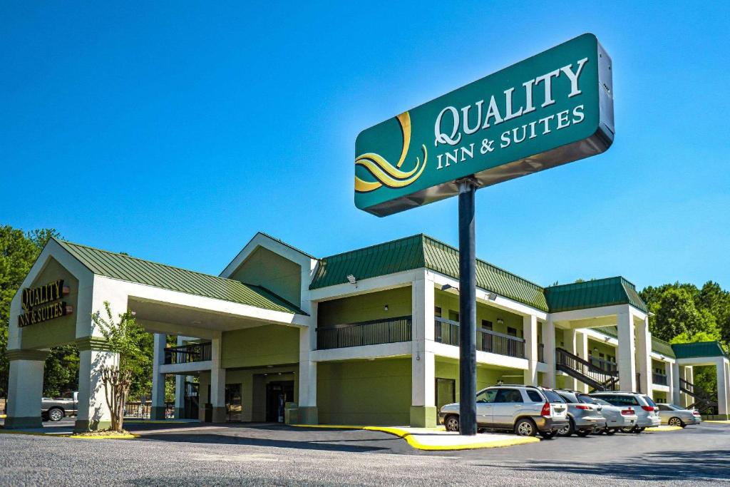 Quality Inn & Suites near Six Flags - Austell - image 6