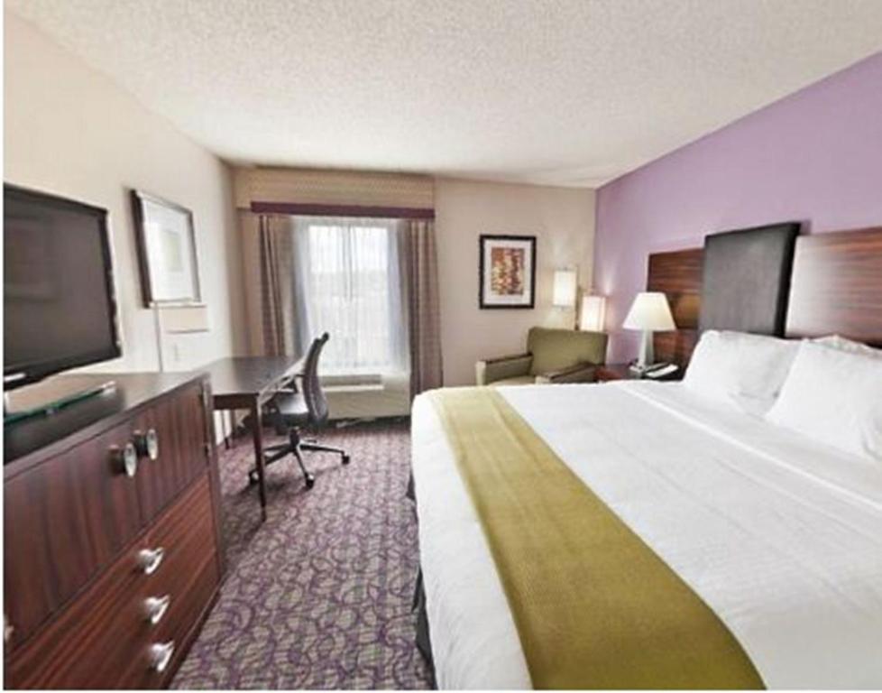 Holiday Inn Express Atlanta West - Theme Park Area an IHG Hotel - image 5