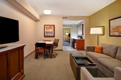 Embassy Suites Little Rock - image 4