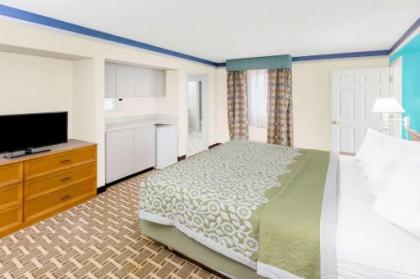 Days Inn by Wyndham Little Rock/Medical Center - image 4