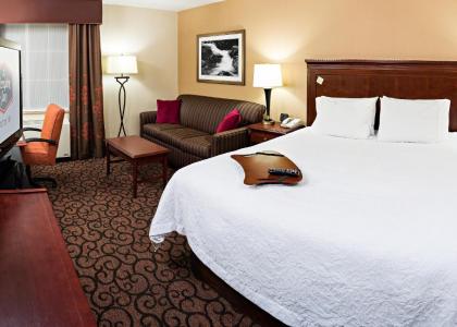 Hampton Inn Littleton - image 13