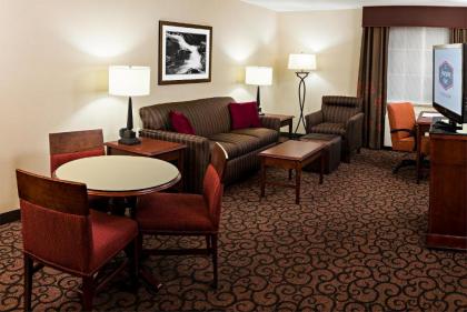 Hampton Inn Littleton - image 15