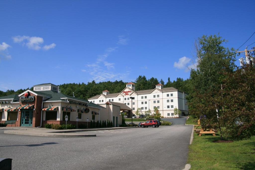 Hampton Inn Littleton - image 2