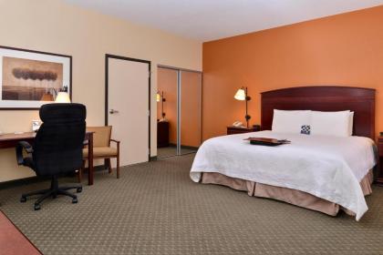 Hampton Inn & Suites Denver Littleton - image 10