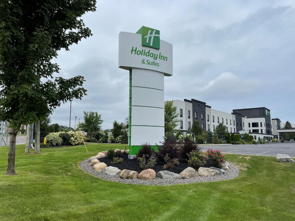 Holiday Inn & Suites Syracuse Airport - Liverpool an IHG Hotel - main image