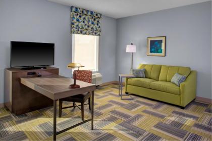 Hampton Inn & Suites Syracuse North Airport Area - image 4