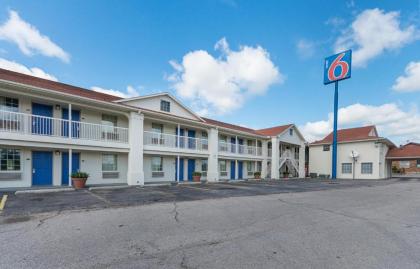 Motel 6-Livingston TX - image 13