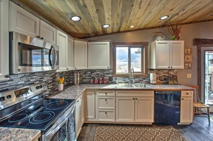 Lovely Livingston Loft with Mountain and River Views! - image 15