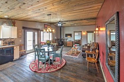 Lovely Livingston Loft with Mountain and River Views! - image 9