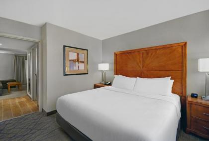 Embassy Suites by Hilton Detroit - Livonia/Novi - image 12