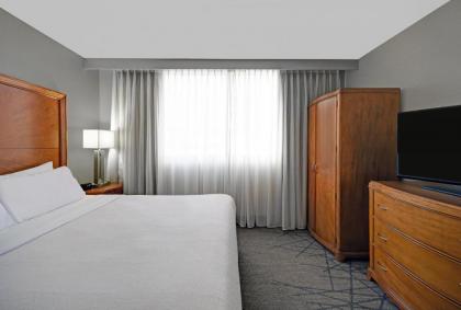 Embassy Suites by Hilton Detroit - Livonia/Novi - image 13