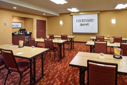 Courtyard by Marriott Detroit Livonia - image 3