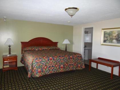 Budget Inn Columbus - image 11