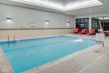 Hampton Inn And Suites By Hilton Columbus Scioto Downs Oh - image 14