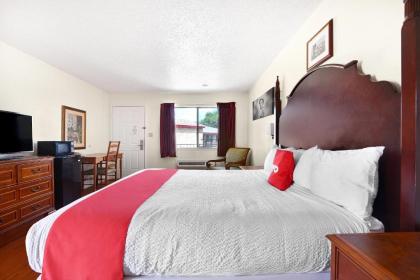 OYO Hotel Lockhart TX - image 15