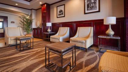 Best Western Lockhart Hotel & Suites - image 3