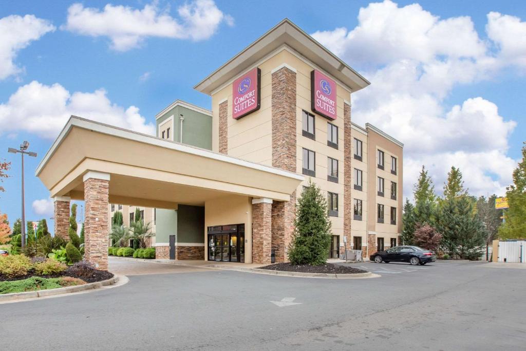 Comfort Suites Locust Grove Atlanta South - main image