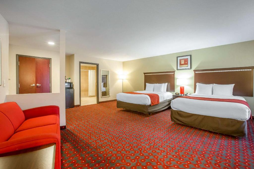 Comfort Suites Locust Grove Atlanta South - image 3