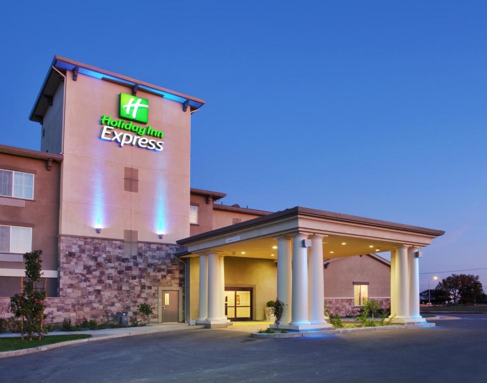 Holiday Inn Express Lodi an IHG Hotel - main image