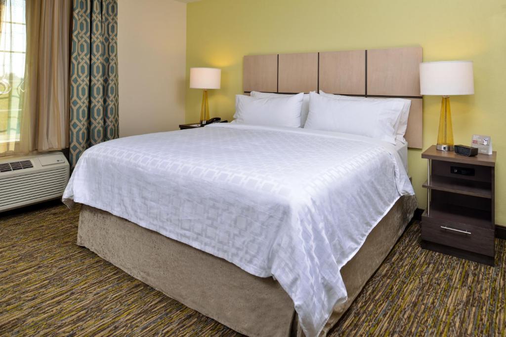 Candlewood Suites - Lodi an IHG Hotel - image 4