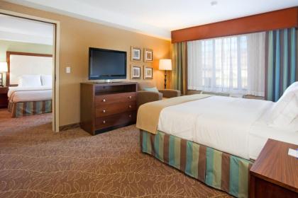 Holiday Inn Express Hotel & Suites Logan an IHG Hotel - image 14