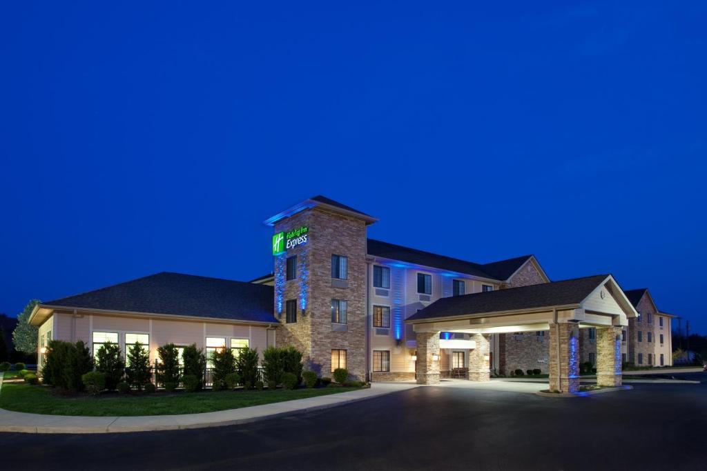 Holiday Inn Express Hocking Hills-Logan an IHG Hotel - main image