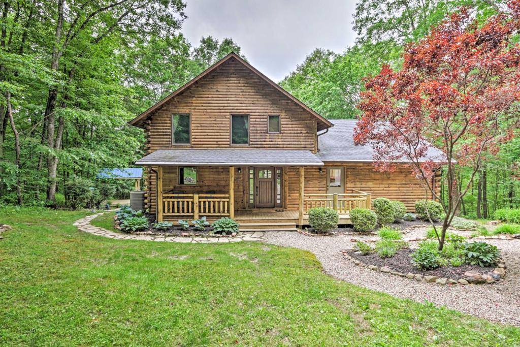 Quiet Cabin with Hot Tub and Trails about 15Mi to State Parks - main image