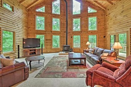 Quiet Cabin with Hot Tub and Trails about 15Mi to State Parks - image 4