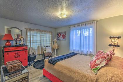 Charming Apt Less Than 1 Mi to Logan River and Zootah! - image 12