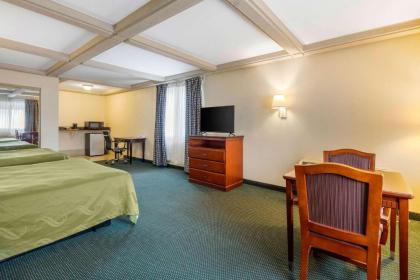 Quality Inn Lomita-Los Angeles South Bay - image 12